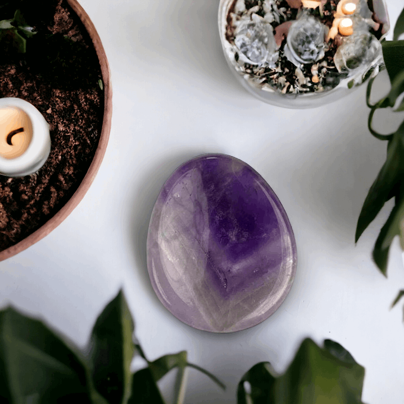 Amethyst Worry Stone🤍